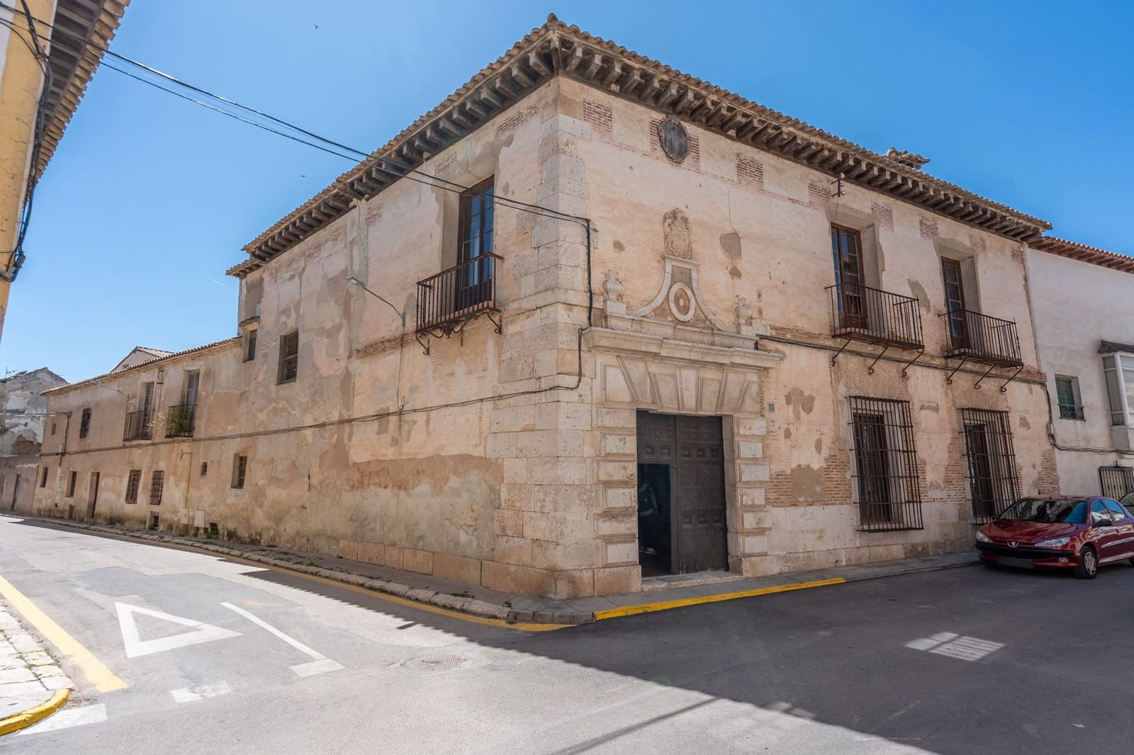 21 bedroom Hotel for sale in Yepes - € 500,000 (Ref: 8273948)