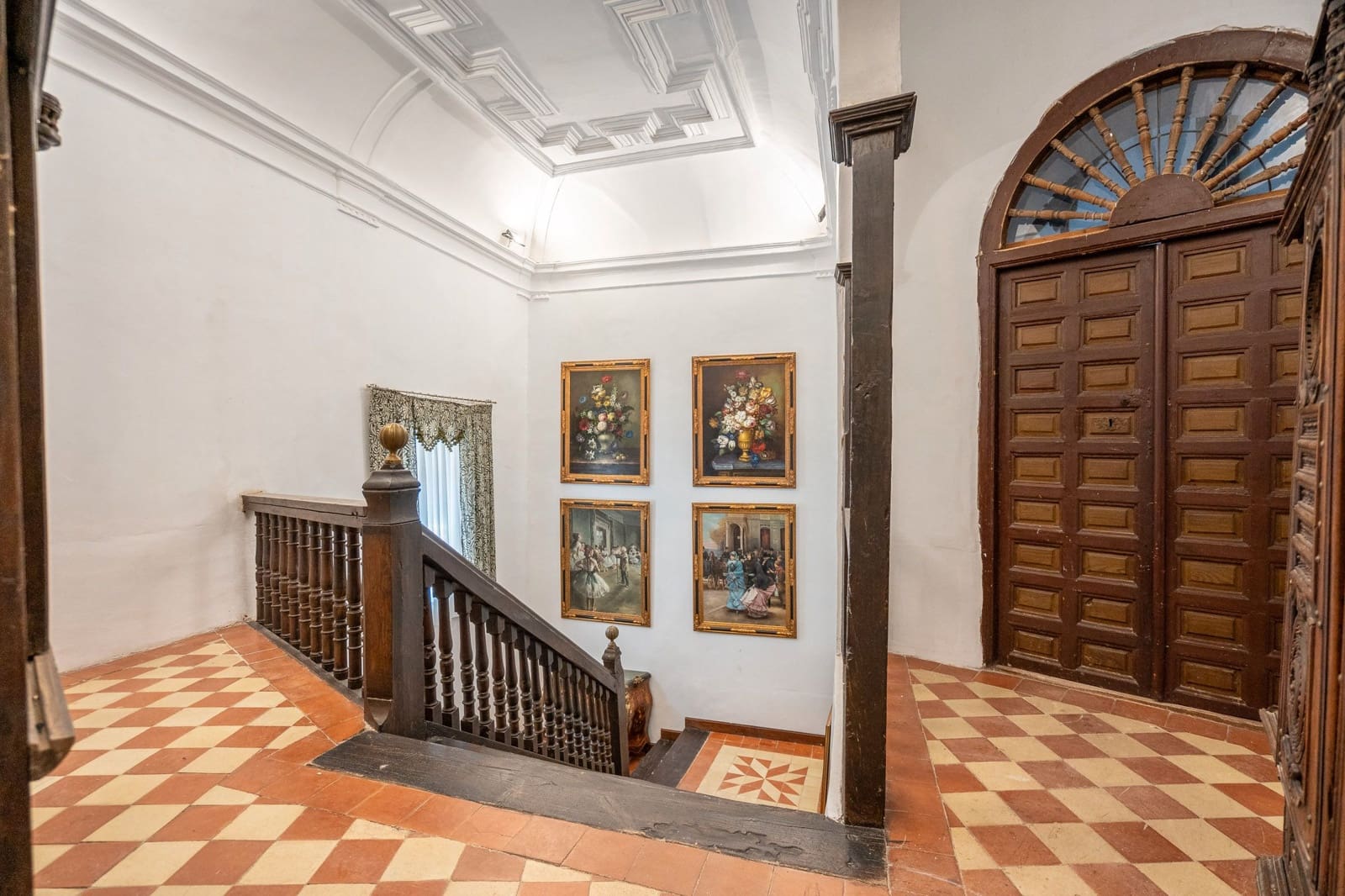 21 bedroom Hotel for sale in Yepes - € 500,000 (Ref: 8273948)