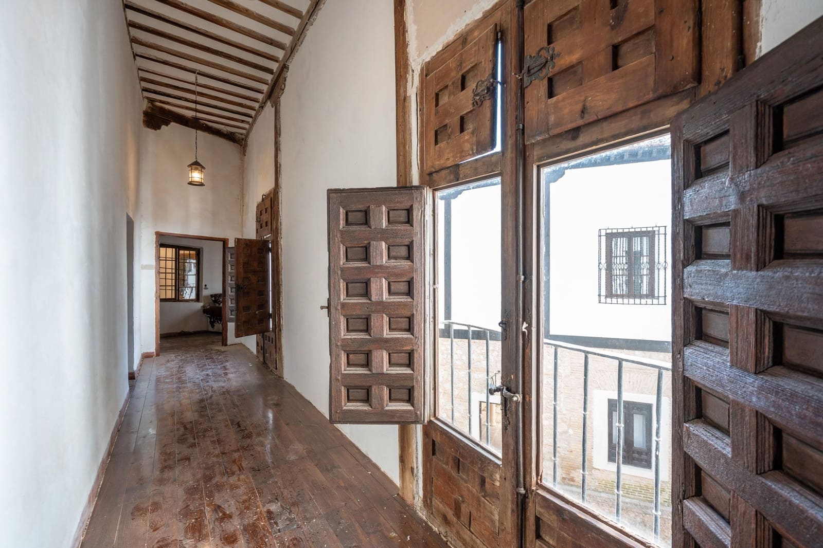 21 bedroom Hotel for sale in Yepes - € 500,000 (Ref: 8273948)