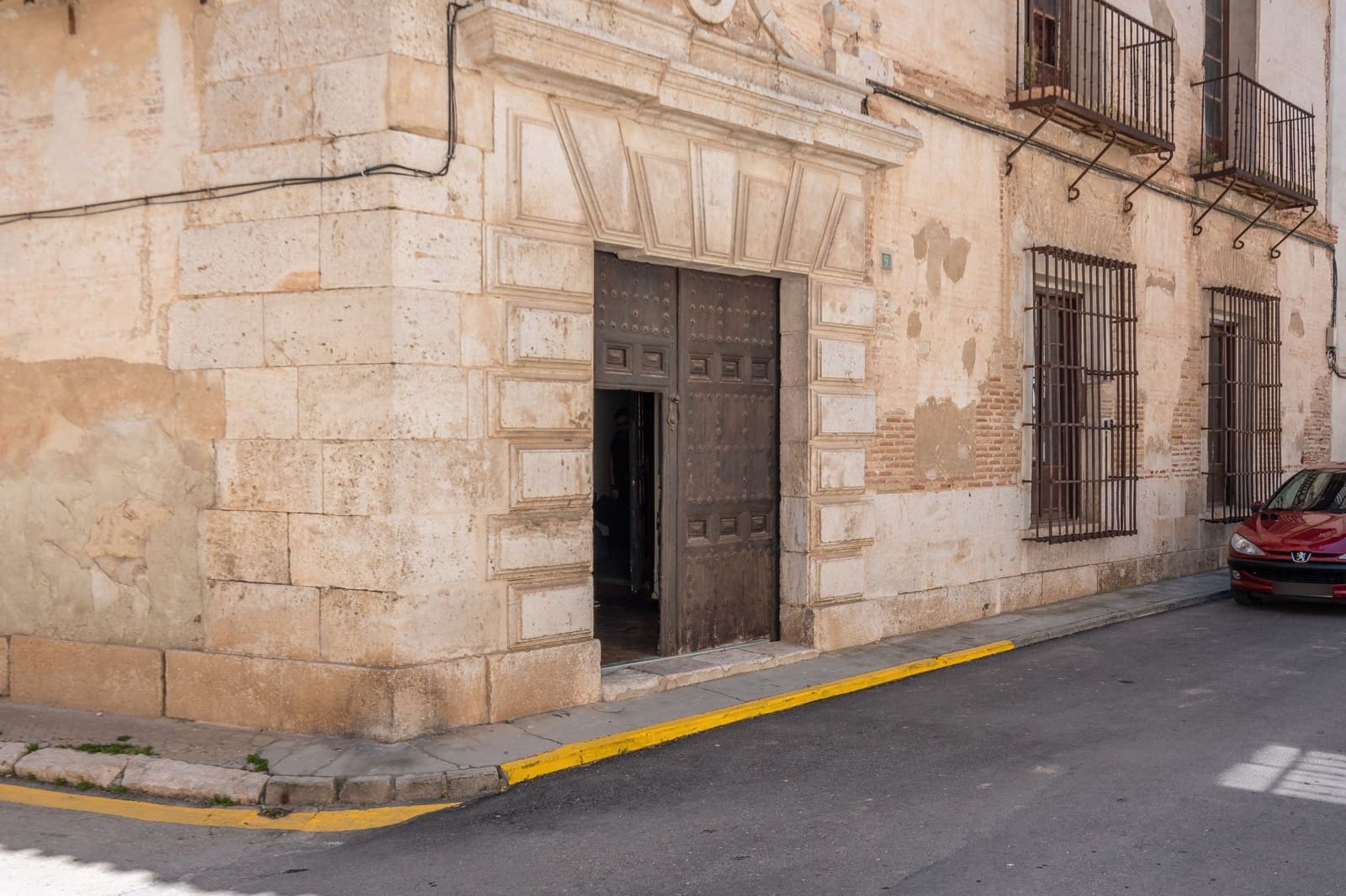 21 bedroom Hotel for sale in Yepes - € 500,000 (Ref: 8273948)