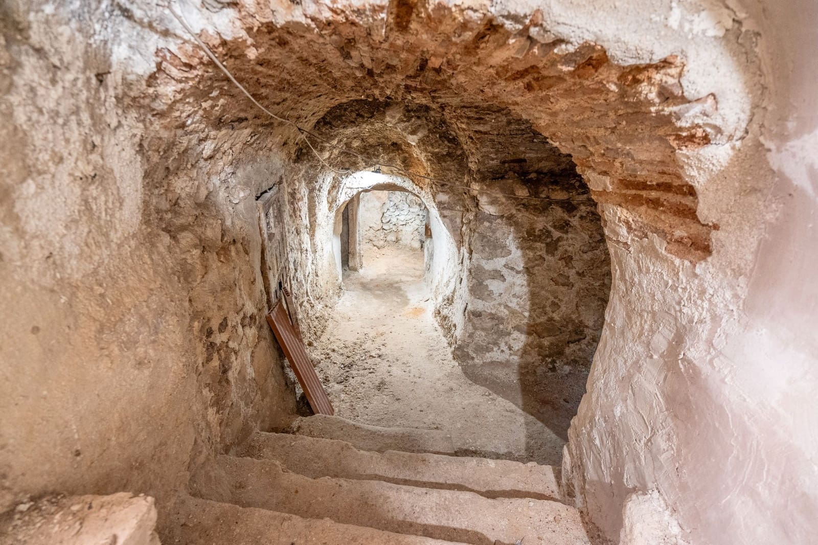 21 bedroom Hotel for sale in Yepes - € 500,000 (Ref: 8273948)