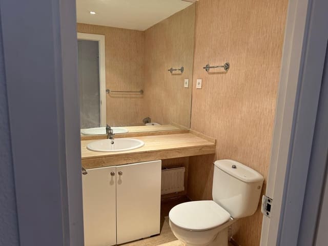 2 quarto Apartamento para arrendar em Almagro, Madrid cidade com garagem - 2 100 € (Ref: 8602484)