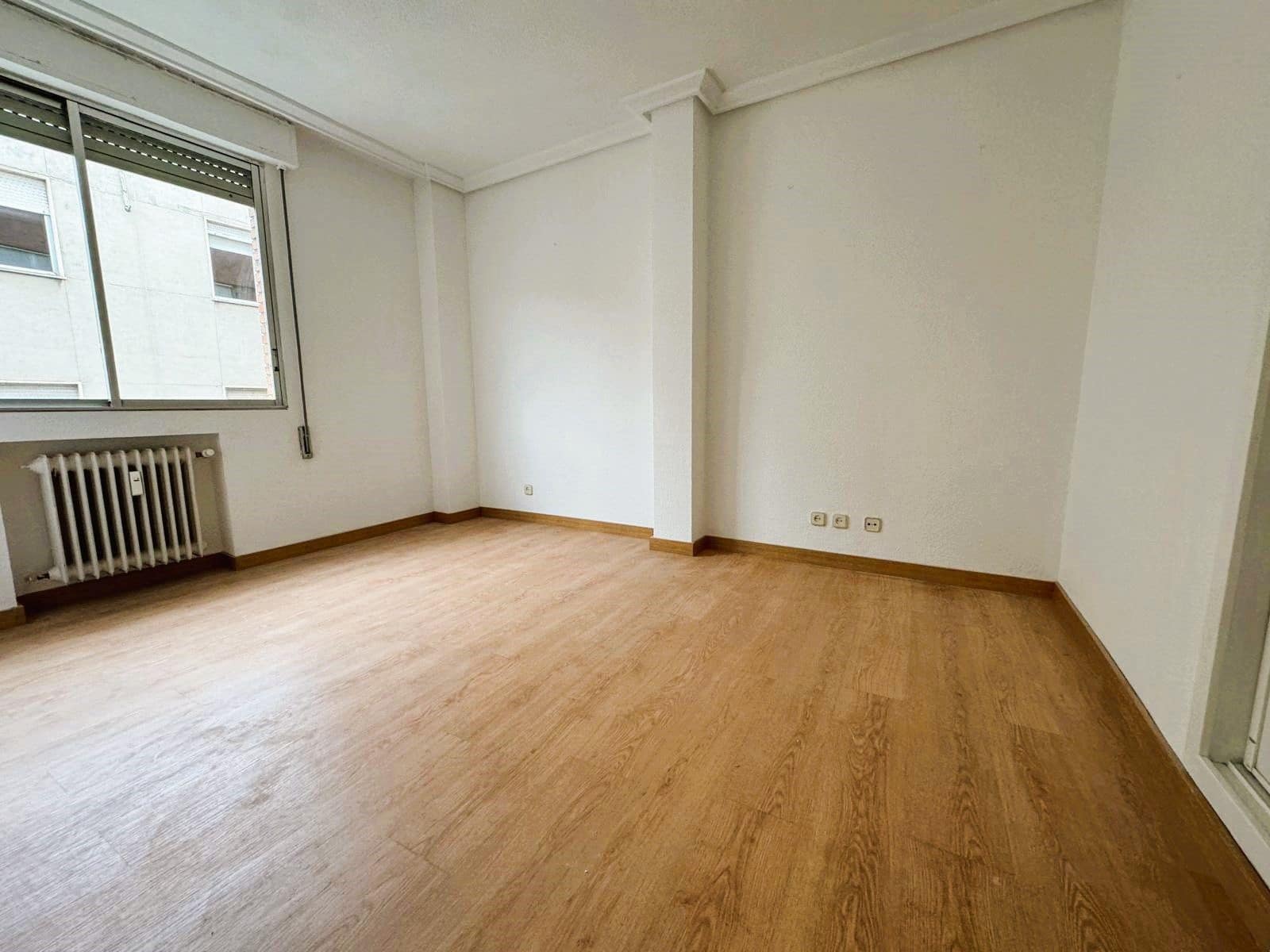 2 makuuhuone Asunto vuokrattavana paikassa Madrid kaupunki mukana 
autotalli - 2 100 € (Ref: 8602484)