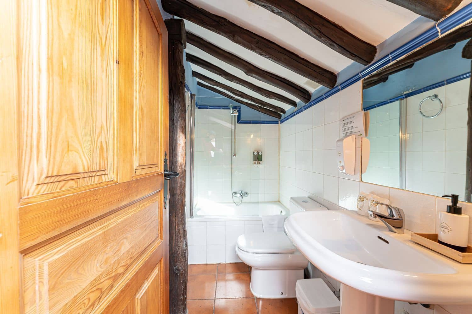 15 soveværelse Hotel til salg i Candelario med garage - € 650.000 (Ref: 8610148)