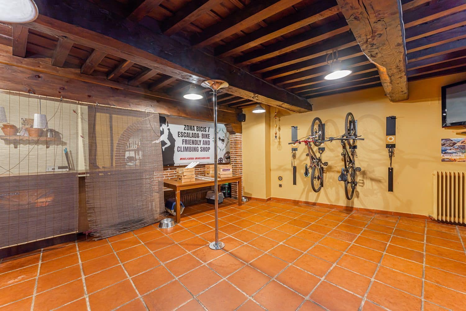 15 soveværelse Hotel til salg i Candelario med garage - € 650.000 (Ref: 8610148)