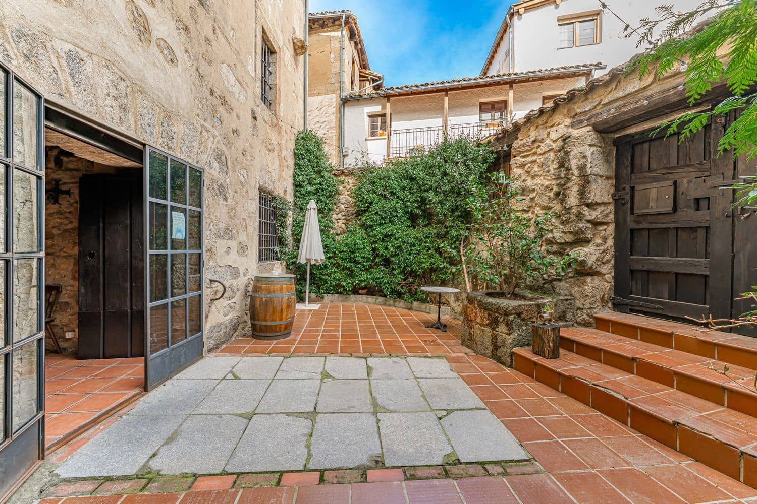 15 soveværelse Hotel til salg i Candelario med garage - € 650.000 (Ref: 8610148)