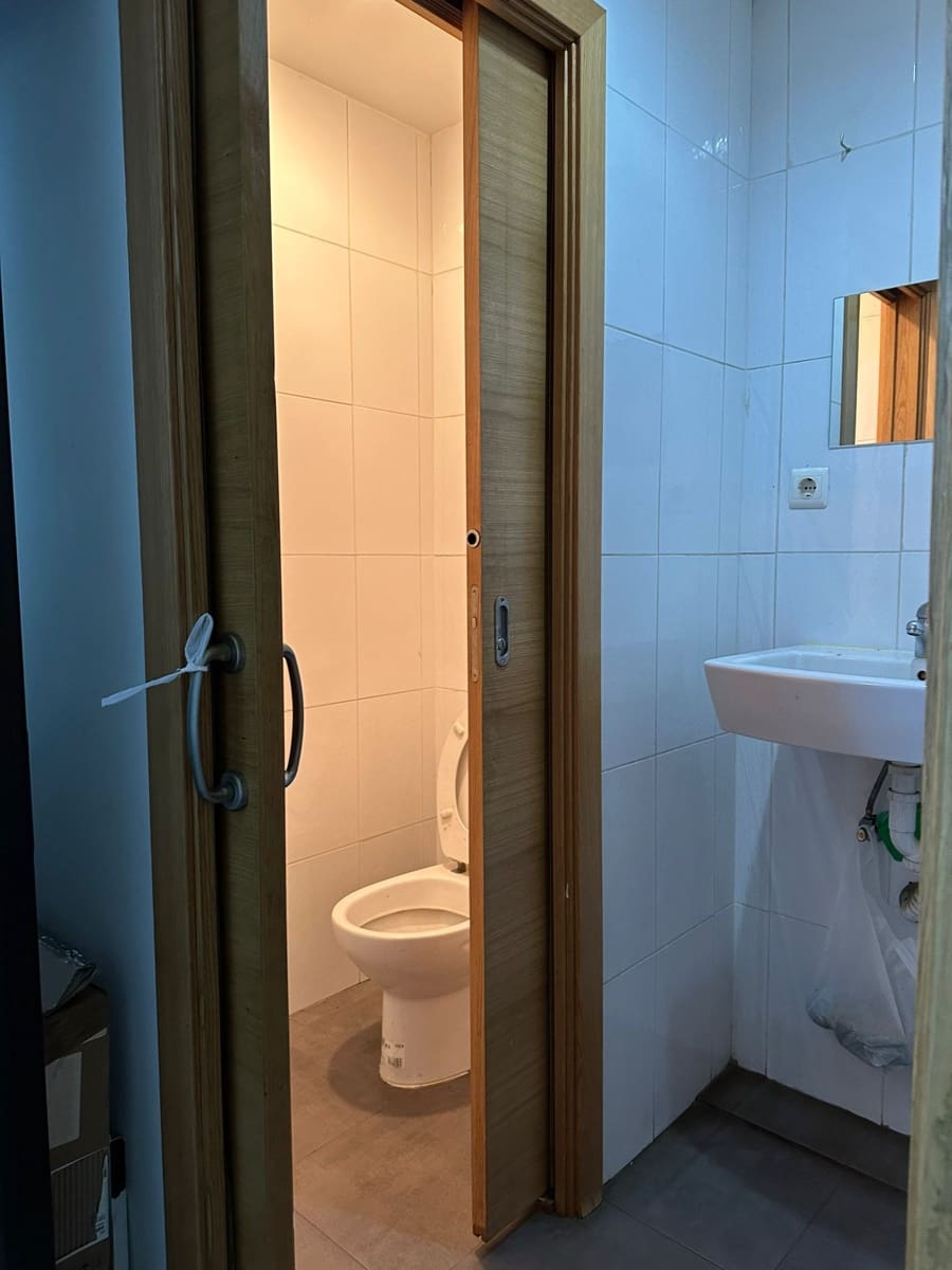 Commercial for sale in Torrelodones - € 165,000 (Ref: 8674936)