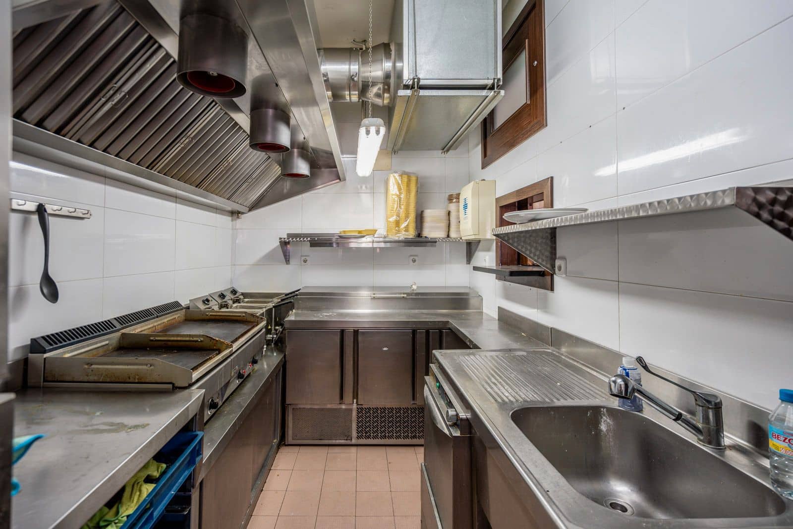 Commercial for sale in Mejorada del Campo - € 350,000 (Ref: 8696937)