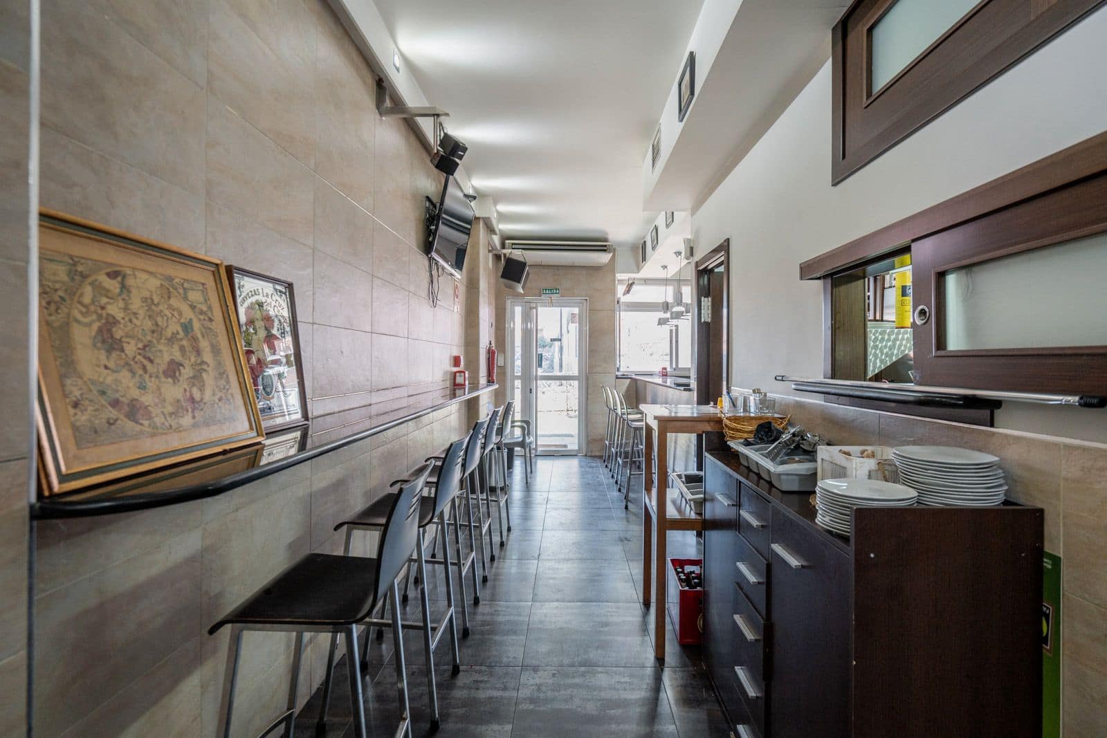 Commercial for sale in Mejorada del Campo - € 350,000 (Ref: 8696937)