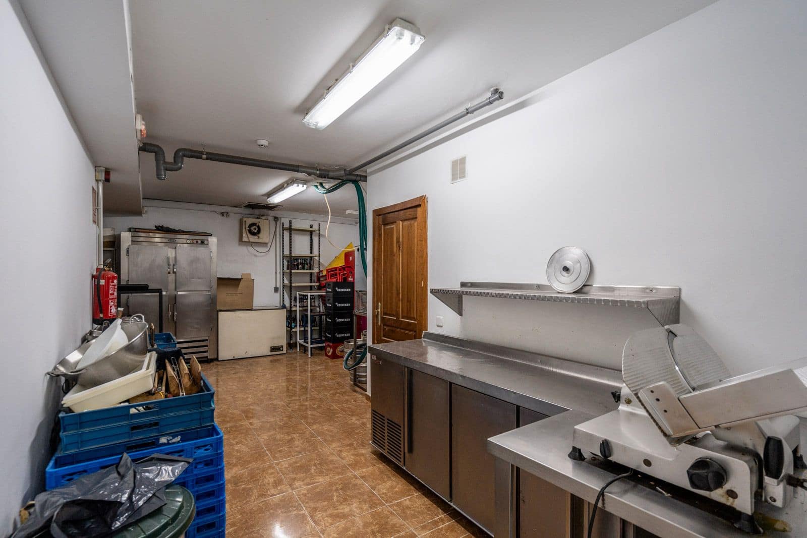 Commercial for sale in Mejorada del Campo - € 350,000 (Ref: 8696937)