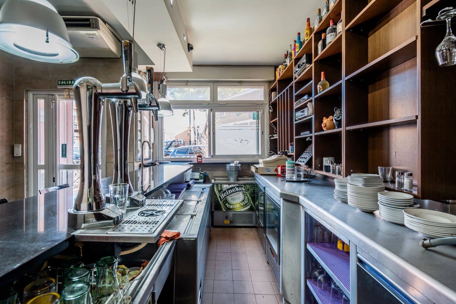 Commercial for sale in Mejorada del Campo - € 350,000 (Ref: 8696937)