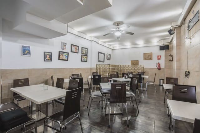 Komercyjne na sprzedaż w Mejorada del Campo - 290 000 € (Ref: 8696937)