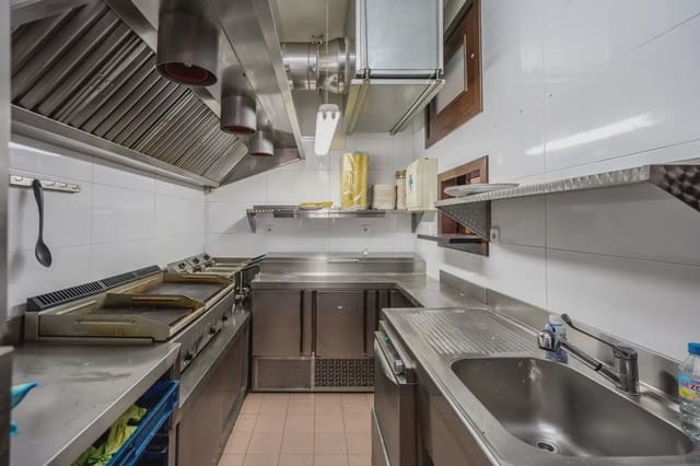 Komercyjne na sprzedaż w Mejorada del Campo - 290 000 € (Ref: 8696937)