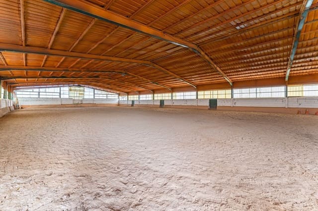 2 slaapkamer Finca/Landhuis te huur in Toledo stad - € 5.000 (Ref: 8765601)