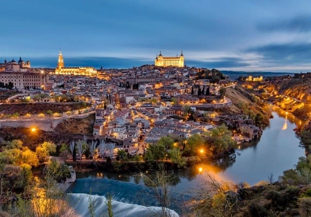 200 bedroom Hotel for sale in Toledo city with pool - € 25,000,000 (Ref: 8782055)