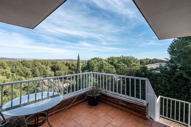 5 makuuhuone Huvila myytävänä paikassa Galapagar mukana uima-altaan 
autotalli - 790 000 € (Ref: 8843776)