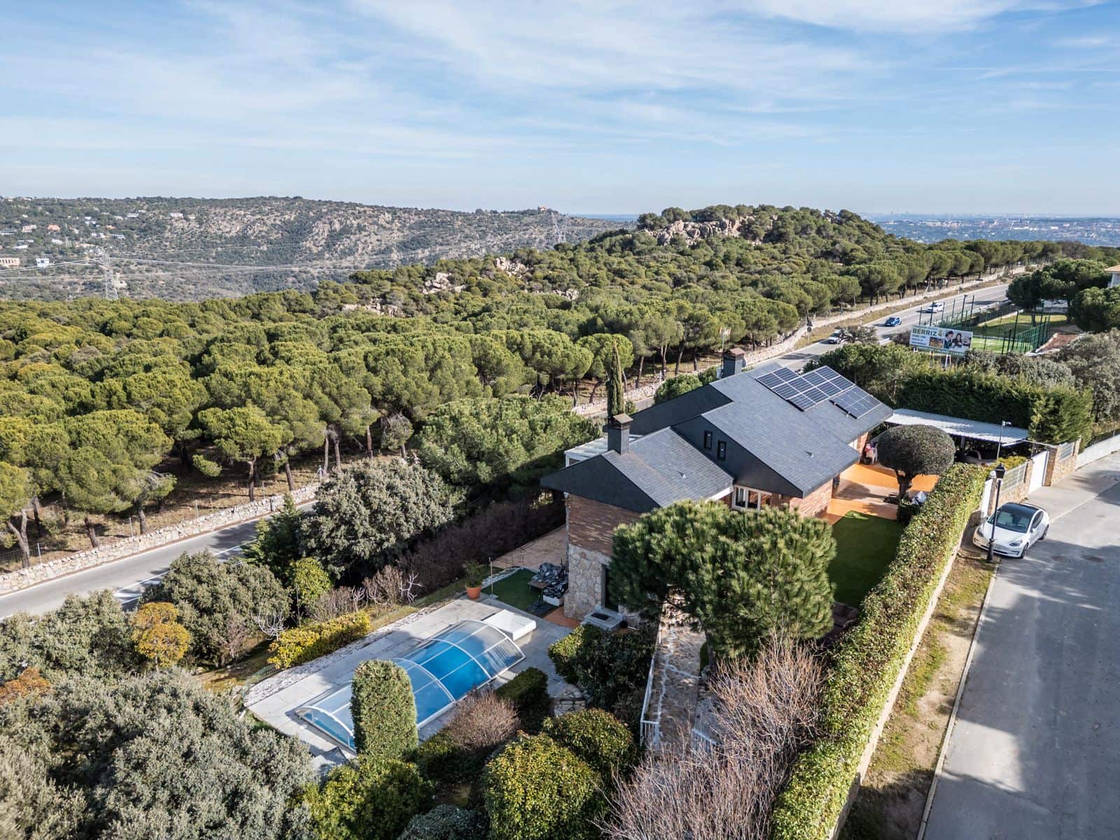 5 soveværelse Villa til salg i Galapagar med swimmingpool garage - € 790.000 (Ref: 8843776)