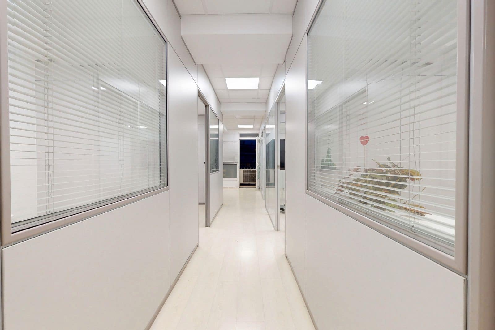 Kontor til salg i Madrid by - € 4.200.000 (Ref: 8862116)