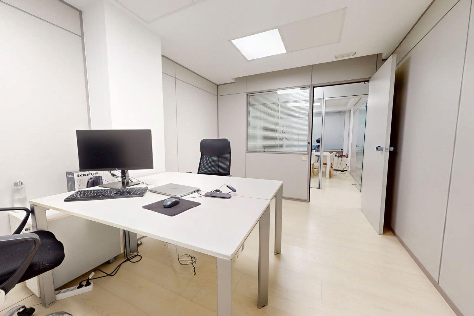 Kontor til salg i Madrid by - € 4.200.000 (Ref: 8862116)