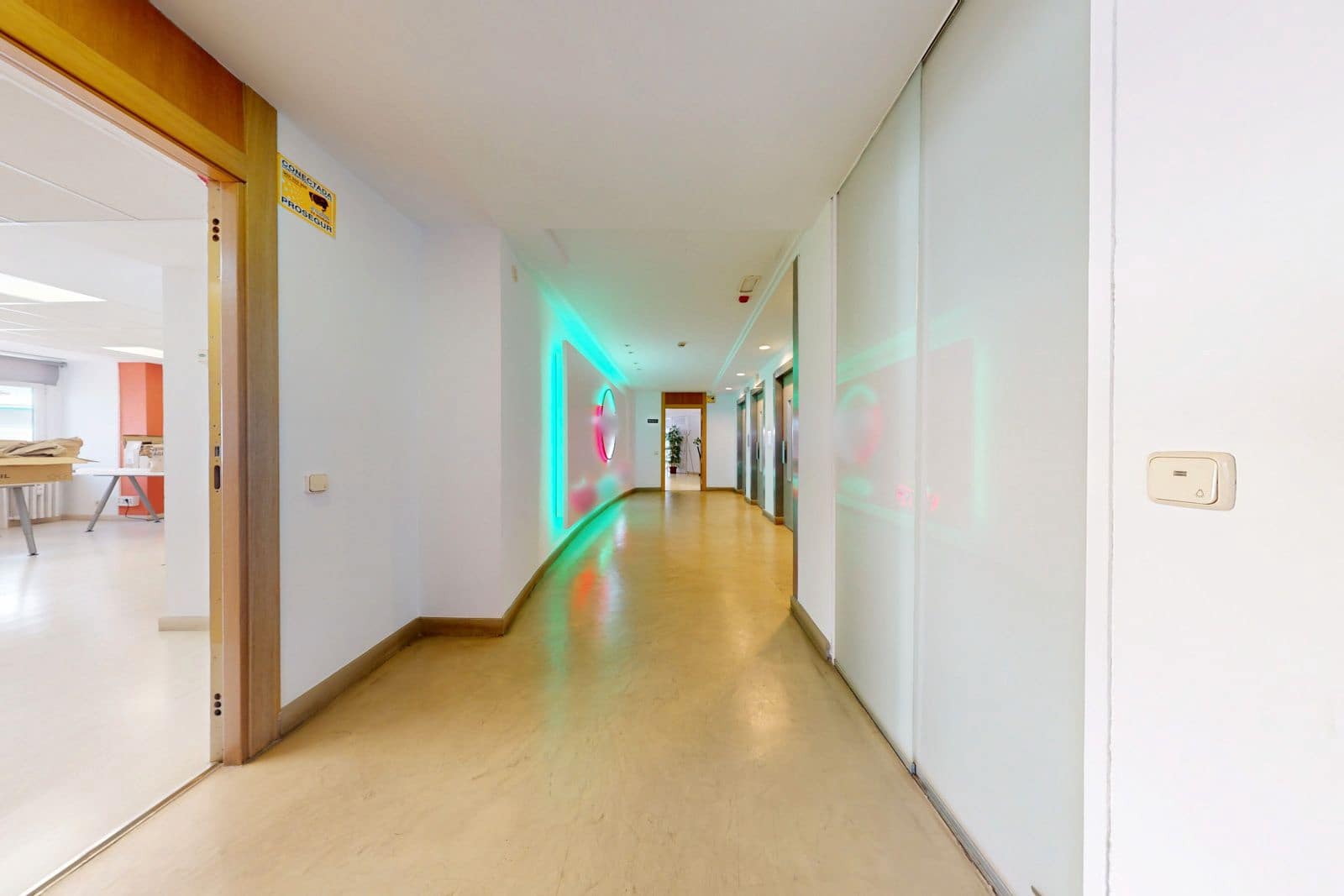 Kontor til salg i Madrid by - € 4.200.000 (Ref: 8862116)