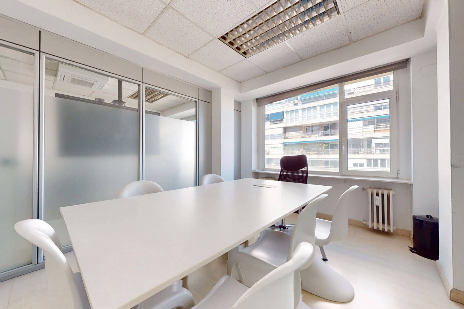 Kontor til salg i Madrid by - € 4.200.000 (Ref: 8862116)