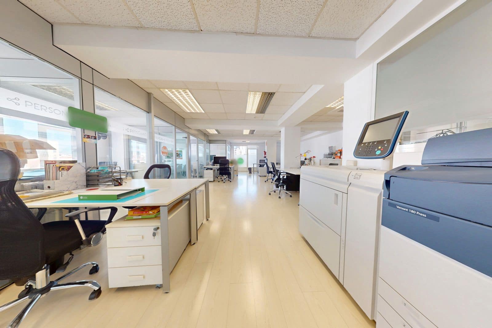 Kontor til salg i Madrid by - € 4.200.000 (Ref: 8862116)