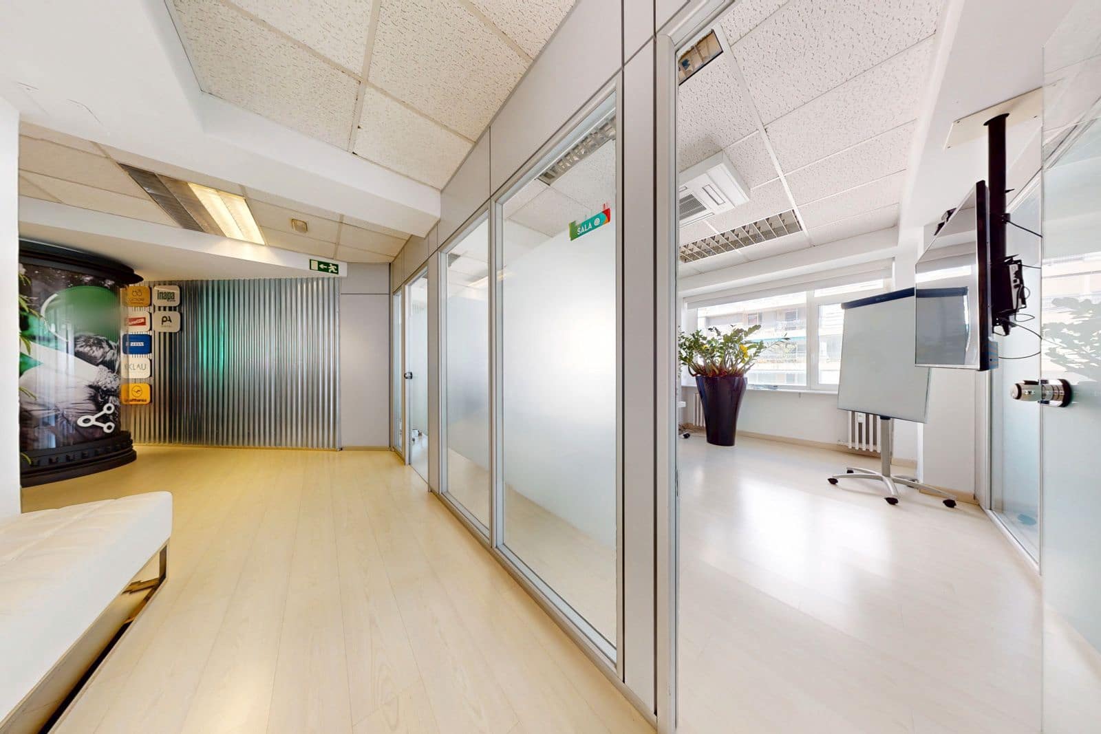 Kontor til salg i Madrid by - € 4.200.000 (Ref: 8862116)