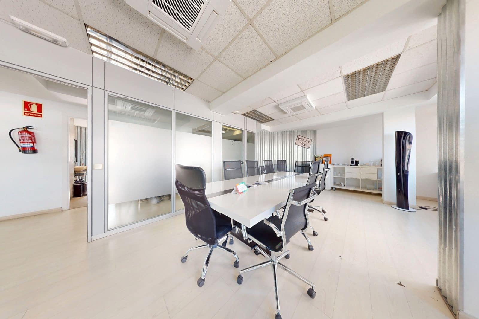 Kontor til salg i Madrid by - € 4.200.000 (Ref: 8862116)