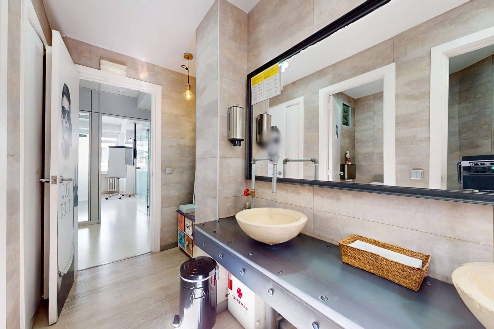 Kontor til salg i Madrid by - € 4.200.000 (Ref: 8862116)