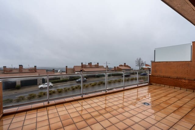 4 bedroom Townhouse for sale in Torrelodones with garage - € 750,000 (Ref: 8882109)