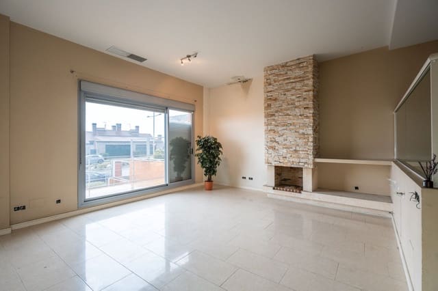 4 bedroom Townhouse for sale in Torrelodones with garage - € 750,000 (Ref: 8882109)