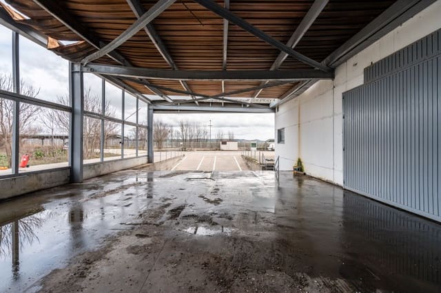 Commercial for sale in Añover de Tajo - € 1,490,000 (Ref: 8895775)