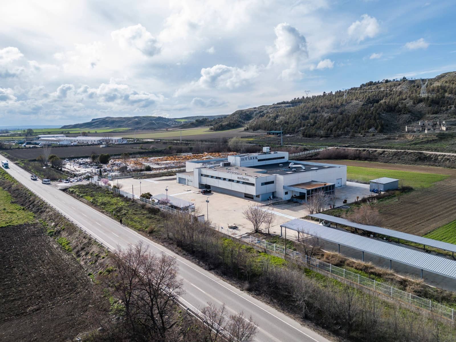 Commercieel te koop in Anover de Tajo - € 1.590.000 (Ref: 8895775)