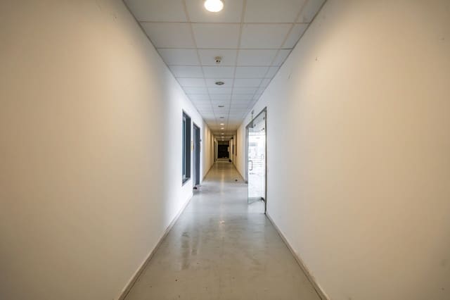 Commercial for sale in Añover de Tajo - € 1,490,000 (Ref: 8895775)