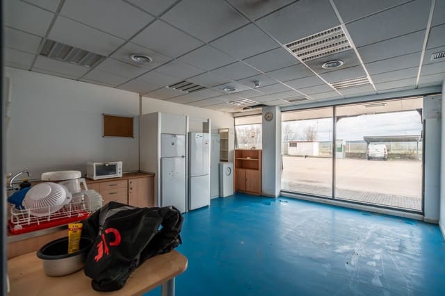 Commercial for sale in Añover de Tajo - € 1,490,000 (Ref: 8895775)