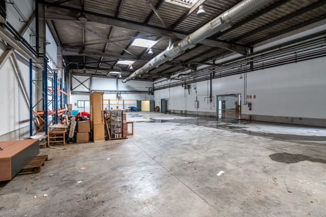 Commercial for sale in Añover de Tajo - € 1,490,000 (Ref: 8895775)