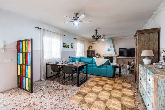 4 makuuhuone Maalaistalo myytävänä paikassa Chiclana de la Frontera mukana uima-altaan 
autotalli - 599 000 € (Ref: 8902733)