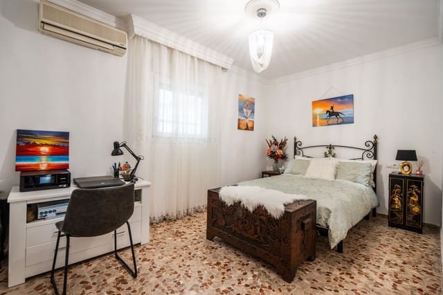 4 makuuhuone Maalaistalo myytävänä paikassa Chiclana de la Frontera mukana uima-altaan 
autotalli - 599 000 € (Ref: 8902733)