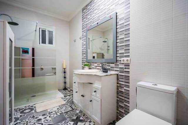 4 makuuhuone Maalaistalo myytävänä paikassa Chiclana de la Frontera mukana uima-altaan 
autotalli - 599 000 € (Ref: 8902733)