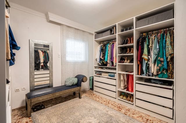 4 makuuhuone Maalaistalo myytävänä paikassa Chiclana de la Frontera mukana uima-altaan 
autotalli - 599 000 € (Ref: 8902733)