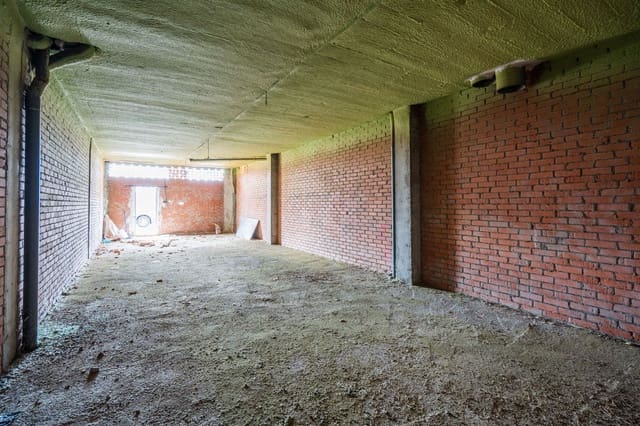 Comercial para venda em Parla - 100 000 € (Ref: 8906279)