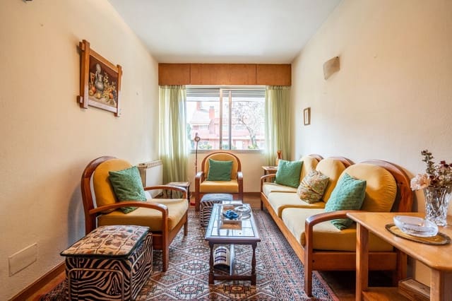 6 makuuhuone Paritalo myytävänä paikassa Peñagrande, Madrid kaupunki mukana 
autotalli - 1 295 000 € (Ref: 8920850)