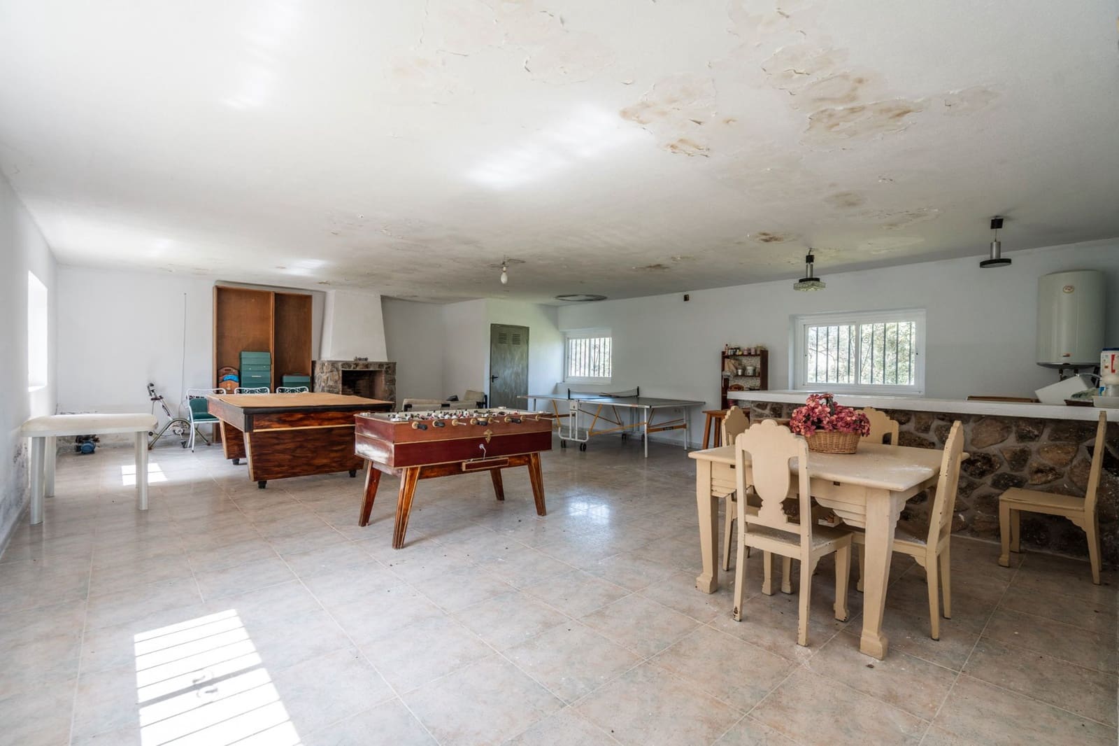 4 bedroom Finca/Country House for sale in Almorox - € 600,000 (Ref: 8942307)