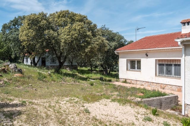 4 bedroom Finca/Country House for sale in Almorox - € 600,000 (Ref: 8942307)