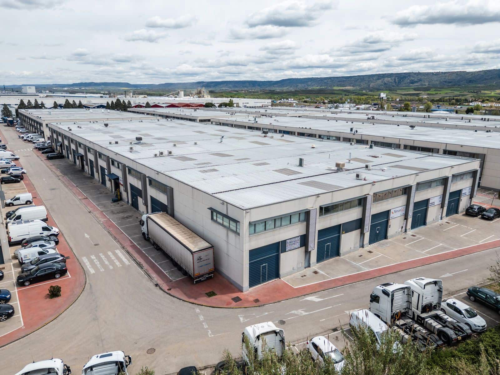 Erhverv til salg i Meco - € 220.500 (Ref: 8948242)