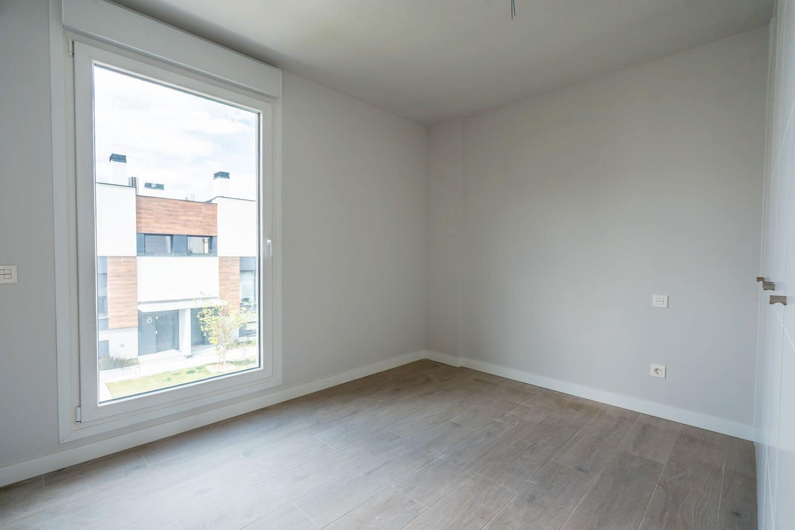 5 soveværelse Byhus til salg i Las Rozas de Madrid med swimmingpool garage - € 990.000 (Ref: 8969568)