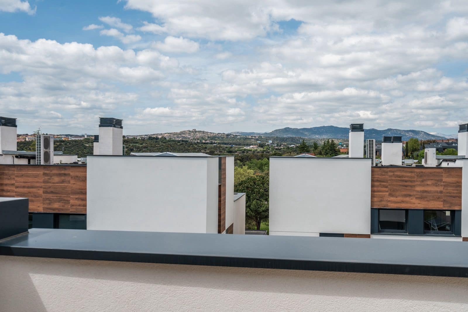 5 soveværelse Byhus til salg i Las Rozas de Madrid med swimmingpool garage - € 990.000 (Ref: 8969568)