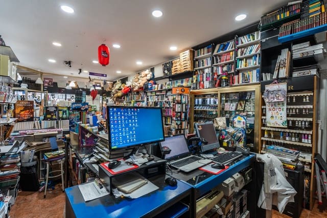 Commercial for sale in Leganés - € 250,000 (Ref: 9000283)