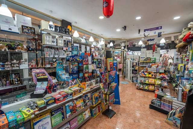 Commercial for sale in Leganés - € 250,000 (Ref: 9000283)