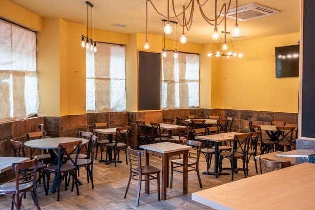 Commercial for sale in Alcorcón - € 345,000 (Ref: 9002664)